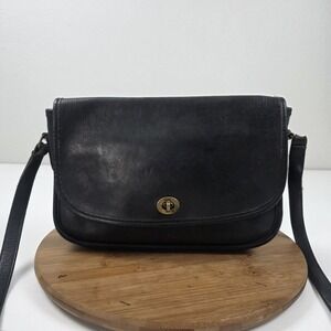 Vintage Coach Crossbody Bag Womens Medium Black Leather Turnlock Shoulder Purse